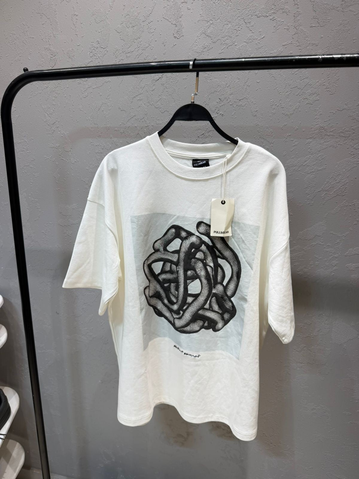 PULL&BEAR Graphic Essential T-Shirt – White