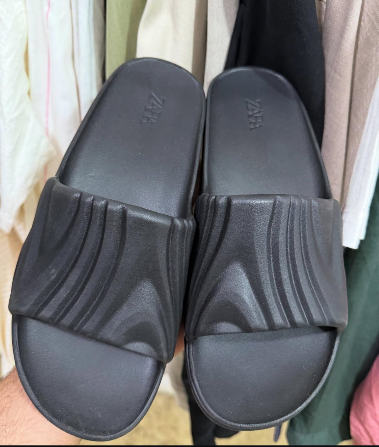 ZARA _ SLIPPER