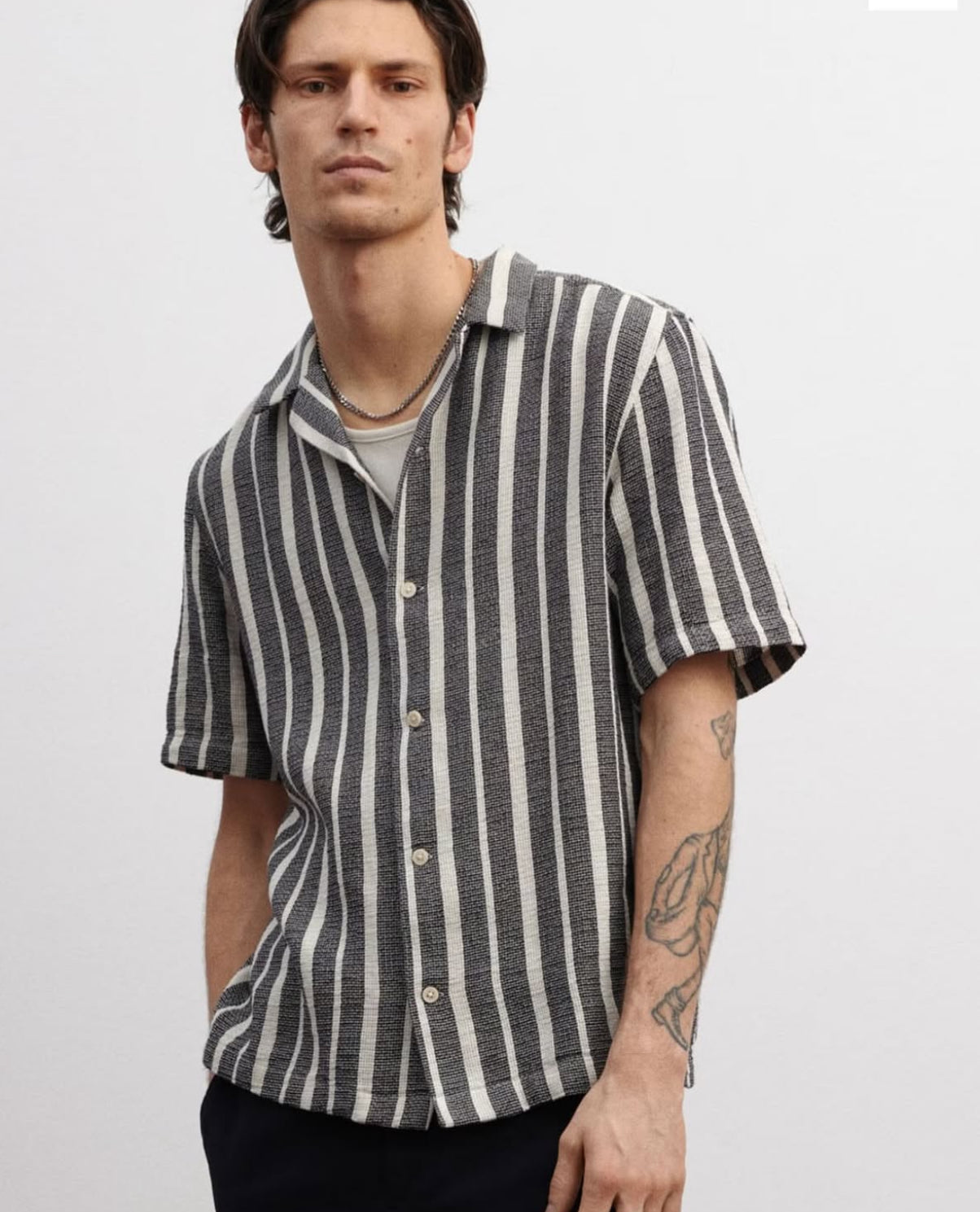 H&M _ SHIRT