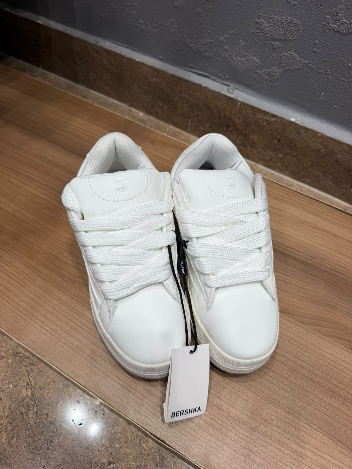Chunky Court Sneakers – Triple White Detail