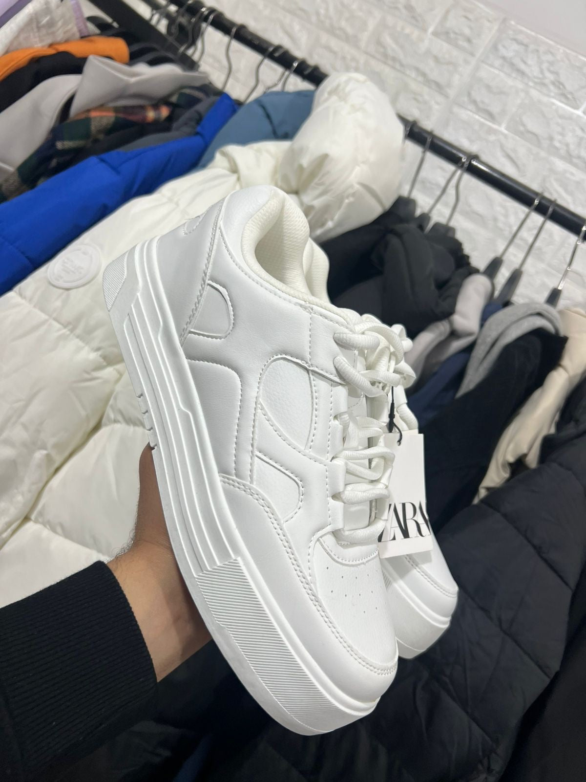 RETRO STYLE SNEAKERS - ZARA