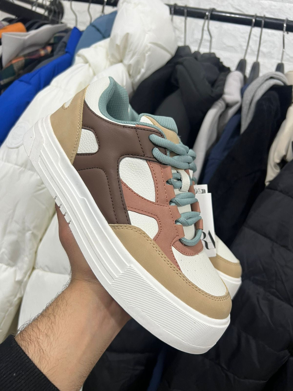 RETRO STYLE SNEAKERS - ZARA