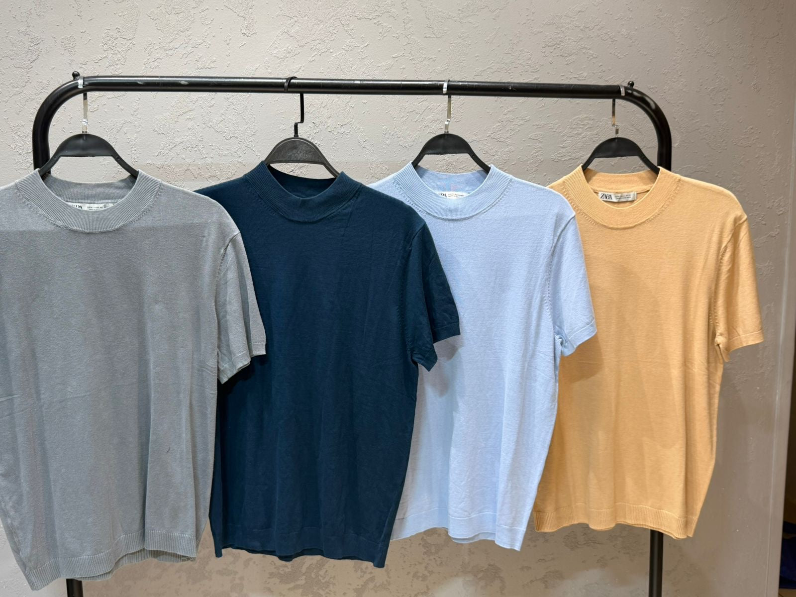 Zara Round Slim Fit Shirt