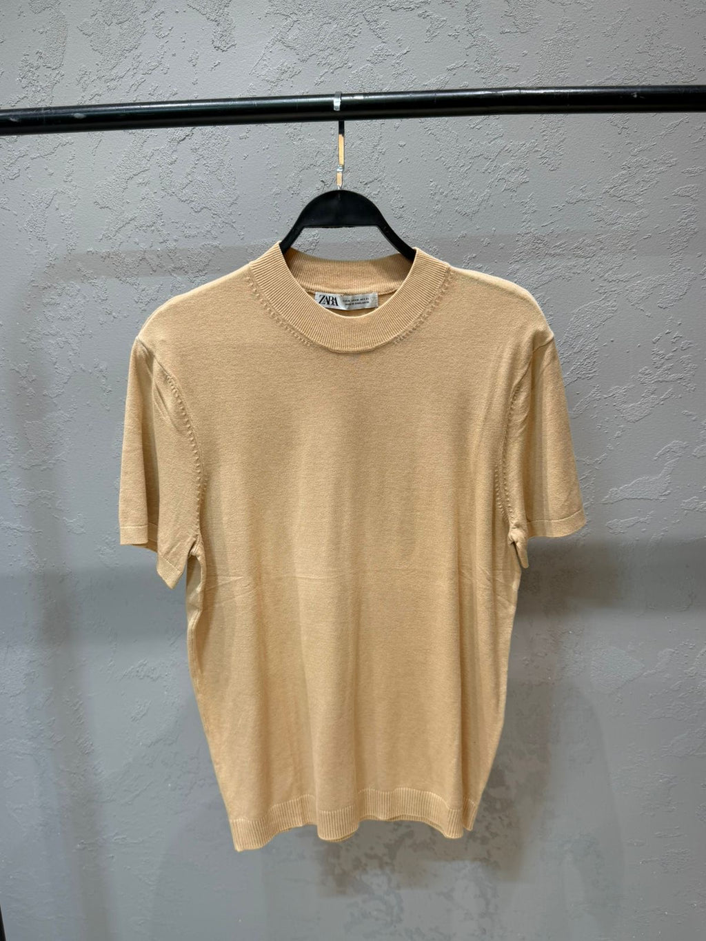 Zara Round Slim Fit Shirt