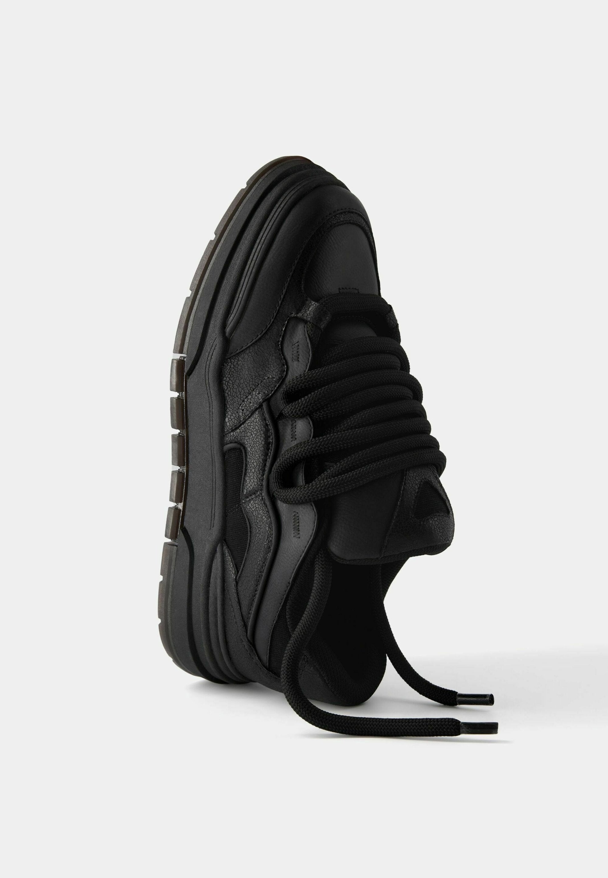 BERSHKA - CHUNKY SHOES