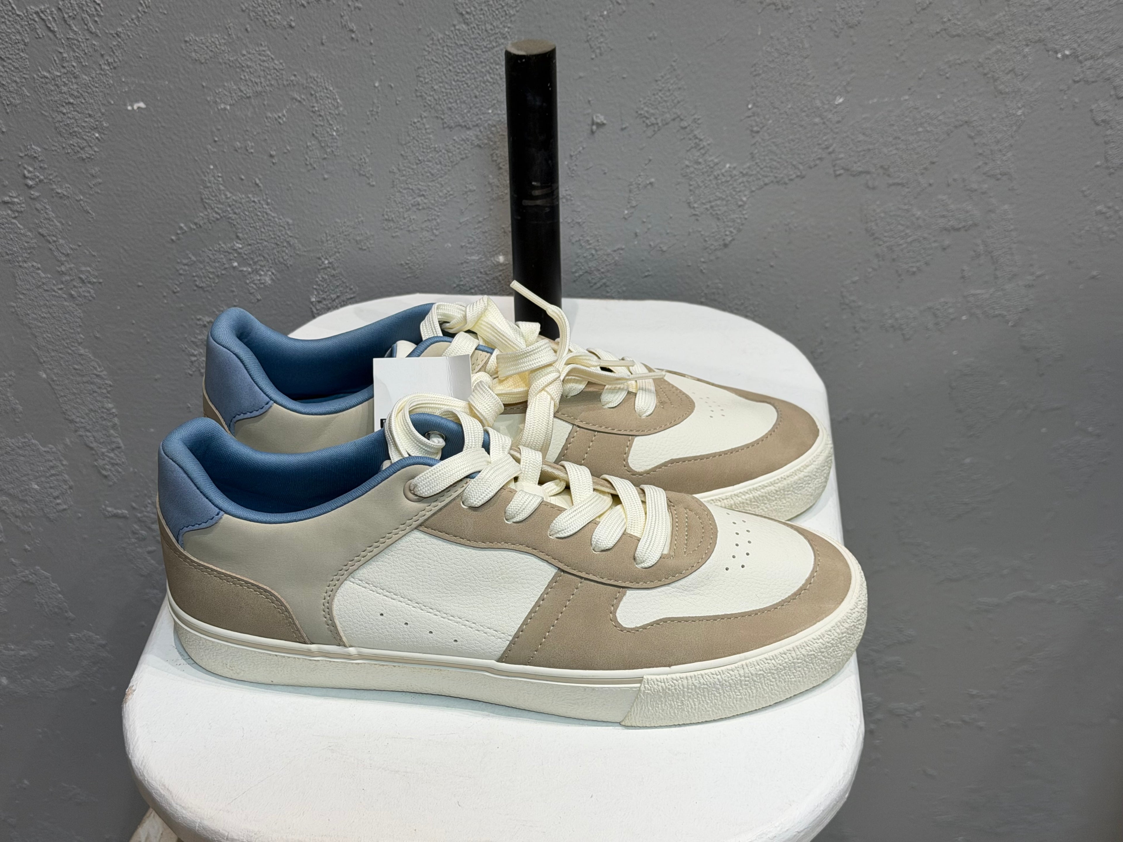 MULTI-COLORED SNEAKERS - ZARA