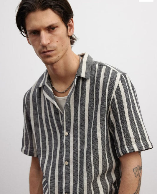 H&M _ SHIRT