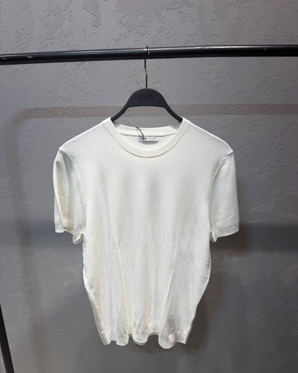 ZARA Essential Crew Neck T-Shirt - WHITE