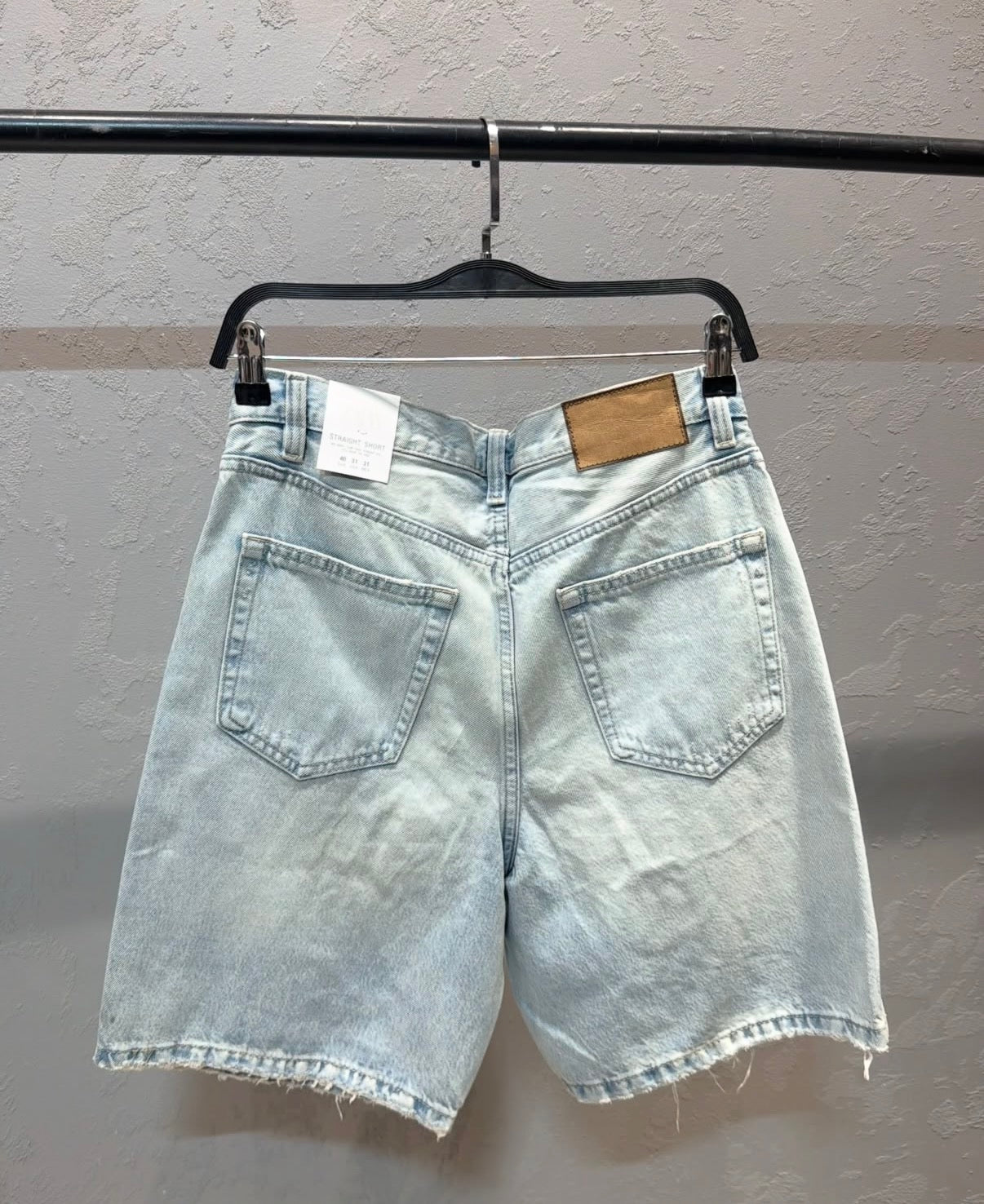 PULL&BEAR Relaxed Fit Denim Shorts – Washed Light Blue