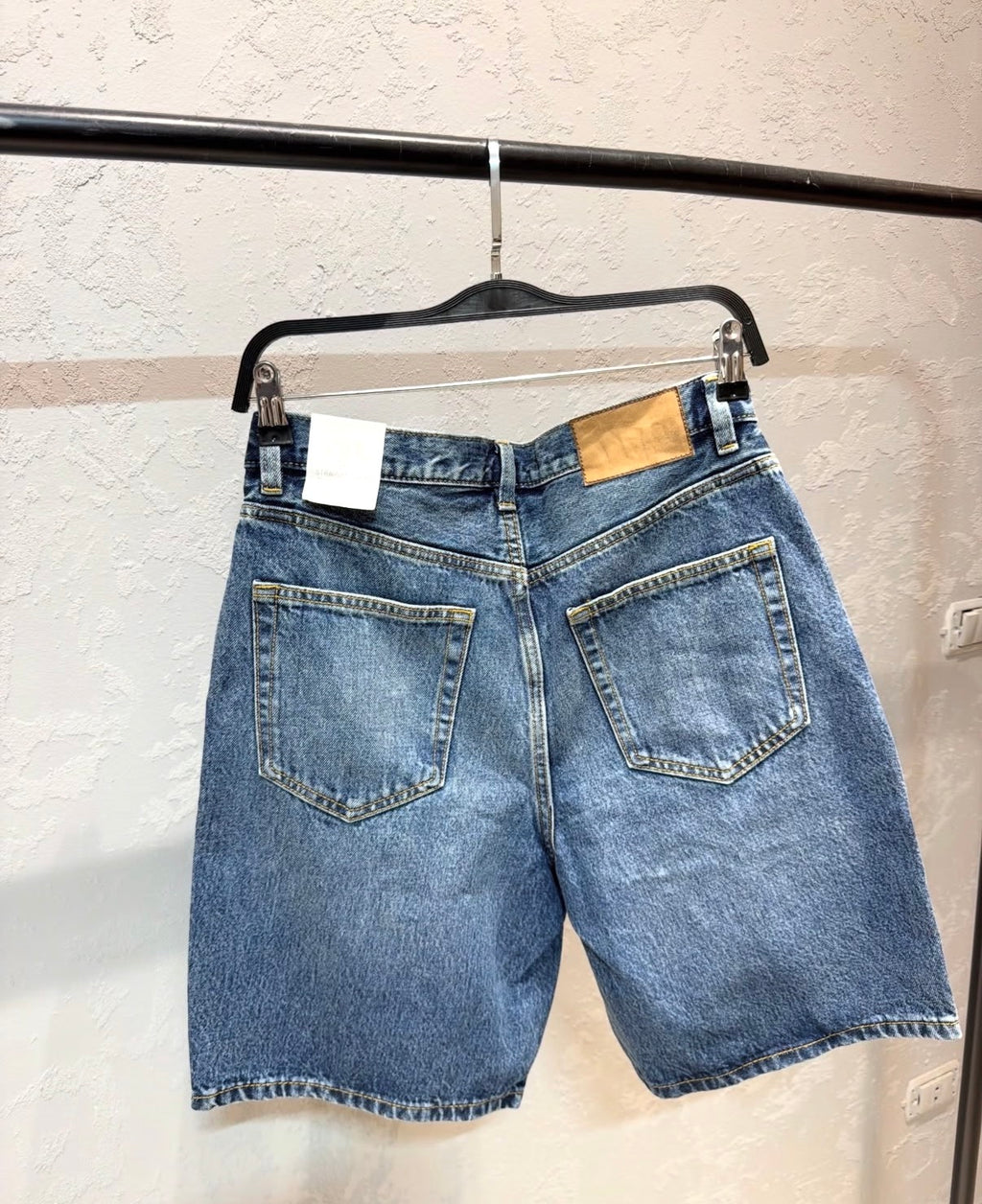 PULL&BEAR Relaxed Fit Denim Shorts – Washed Light Blue
