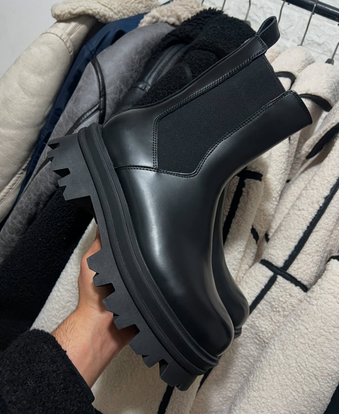 CHUNKY LEATHER CHELSEA BOOTS - ZARA