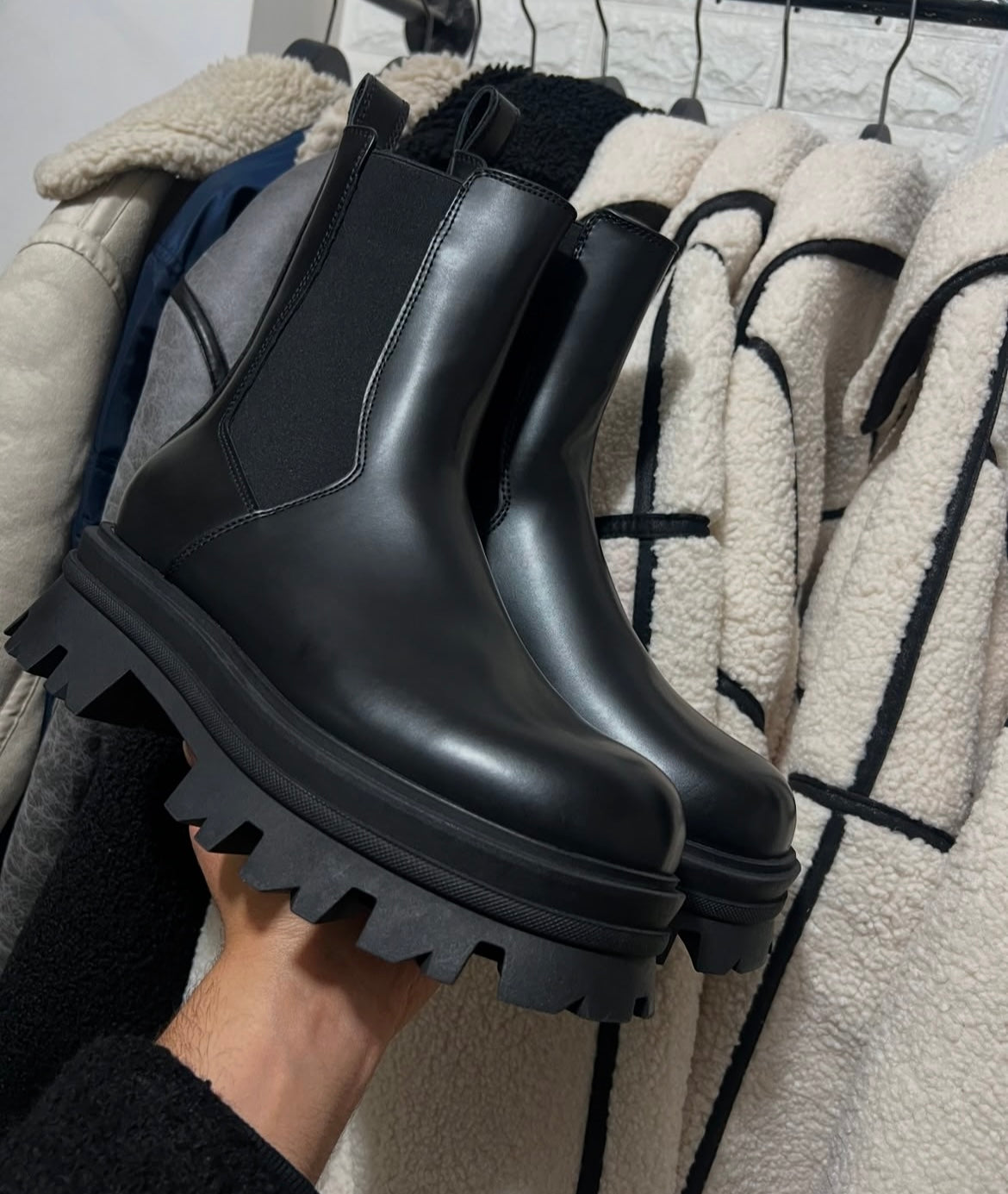 CHUNKY LEATHER CHELSEA BOOTS - ZARA