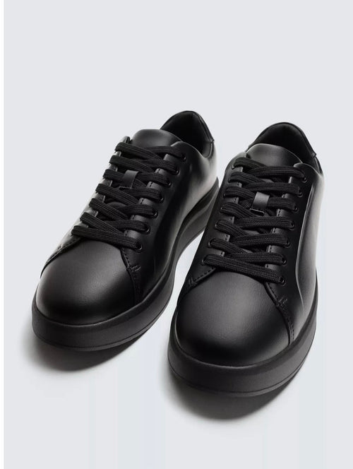 BERSHKA Street Runner –