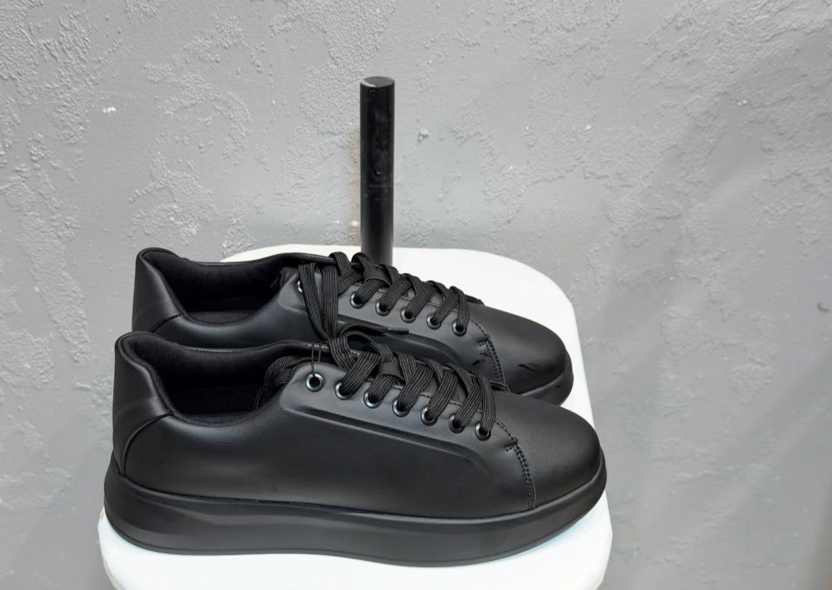 Zara Street Runner –
