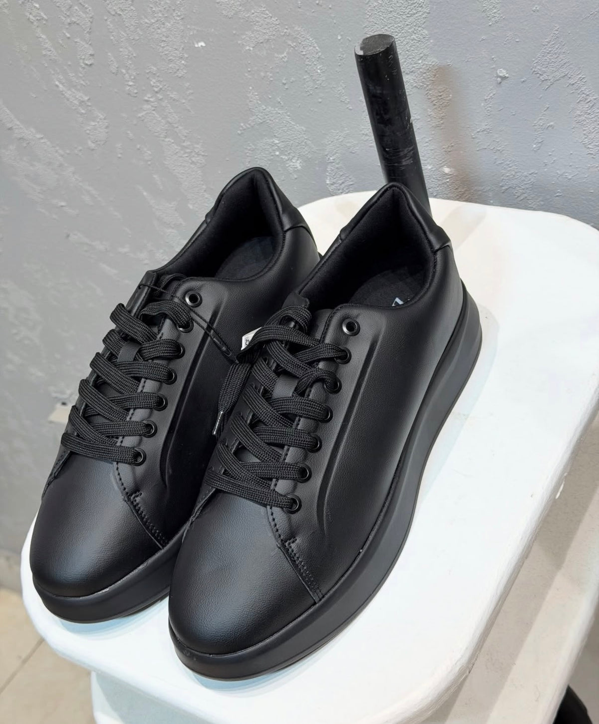 Zara Street Runner –