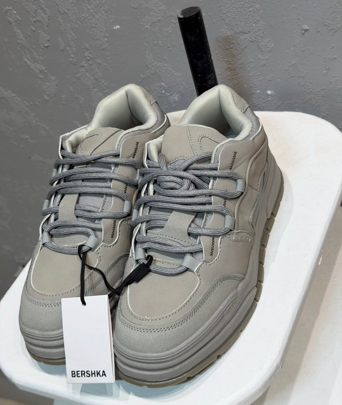 BERSHKA Street Runner