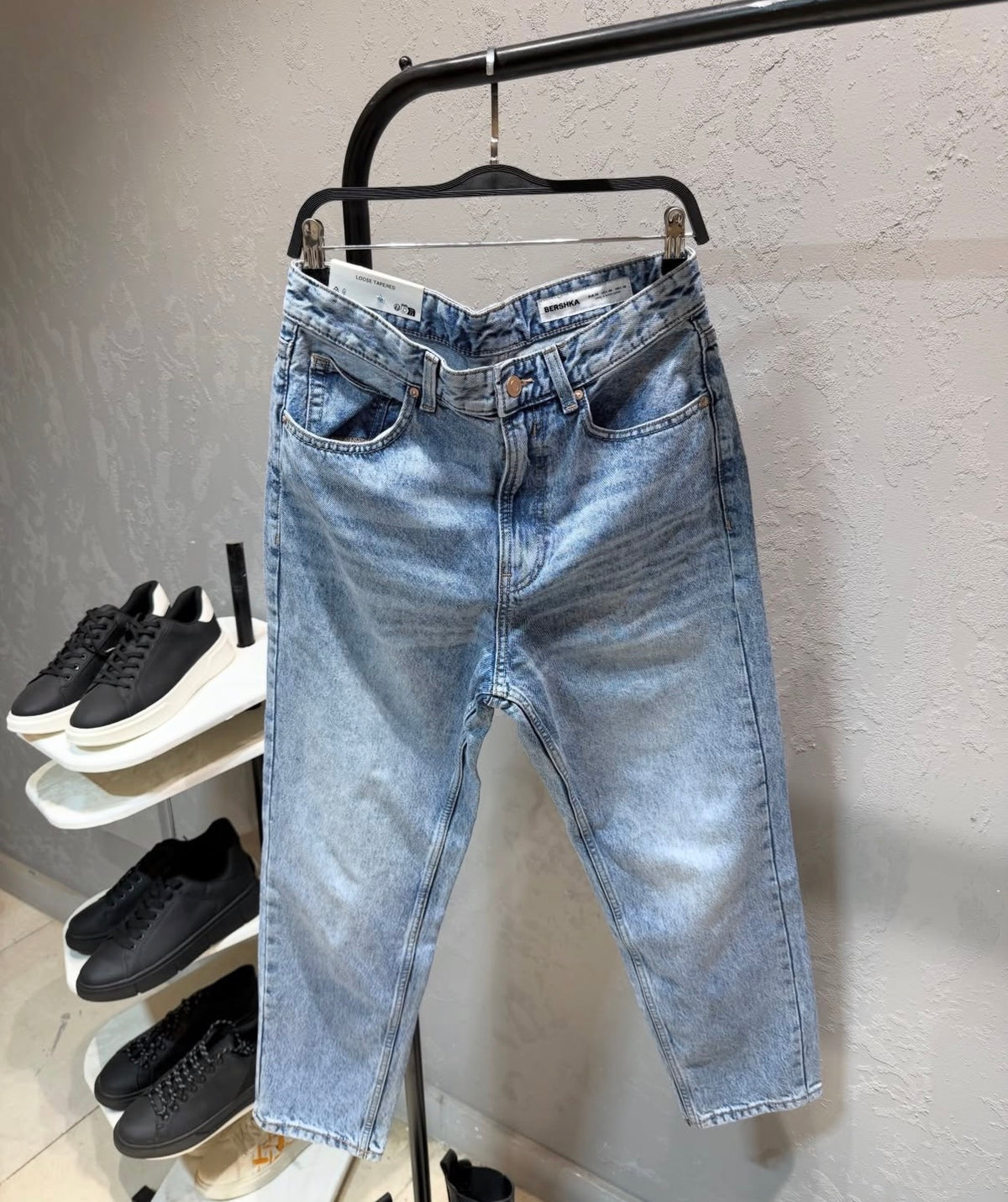 BERSHKA Loose Fit Jeans – Light Blue