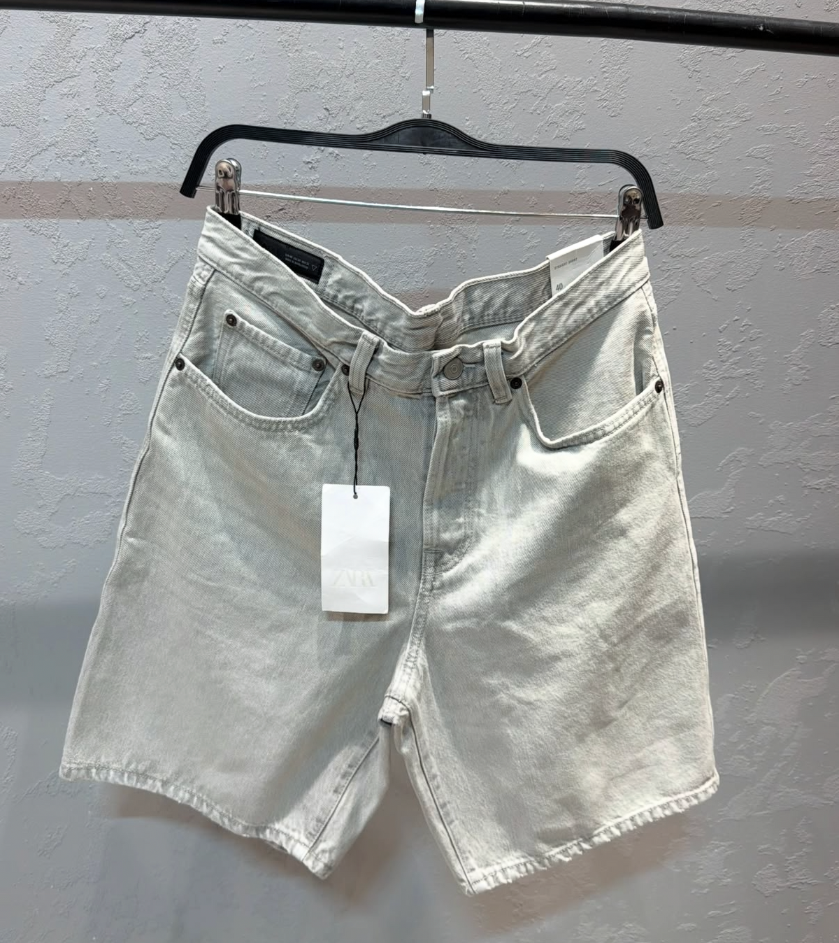 Zara Relaxed Fit Denim Shorts – Ecru