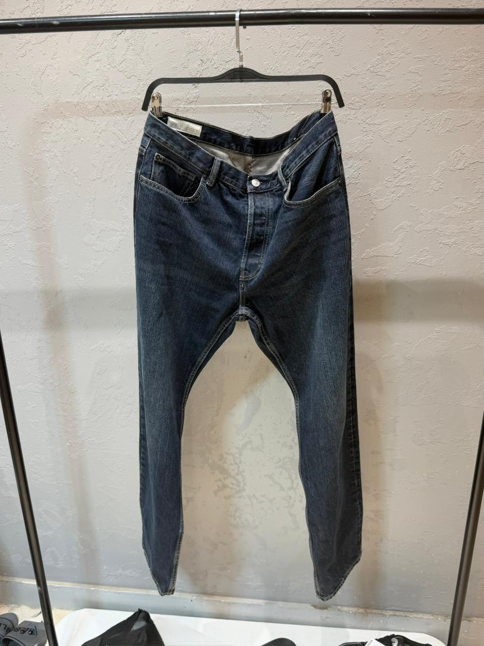 ZARA -STRAIGHT LEG JEANS