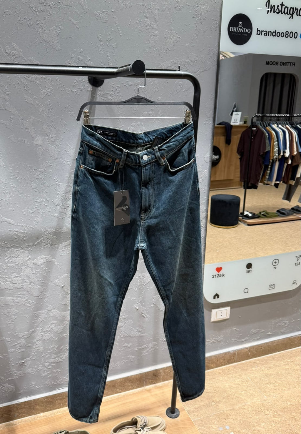 ZARA Relaxed Tapered Jeans – Dark Indigo