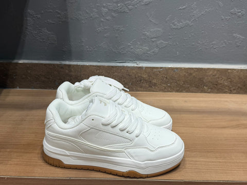 Bershka Chunky Court Sneakers – Triple White & Gum Sole Detail