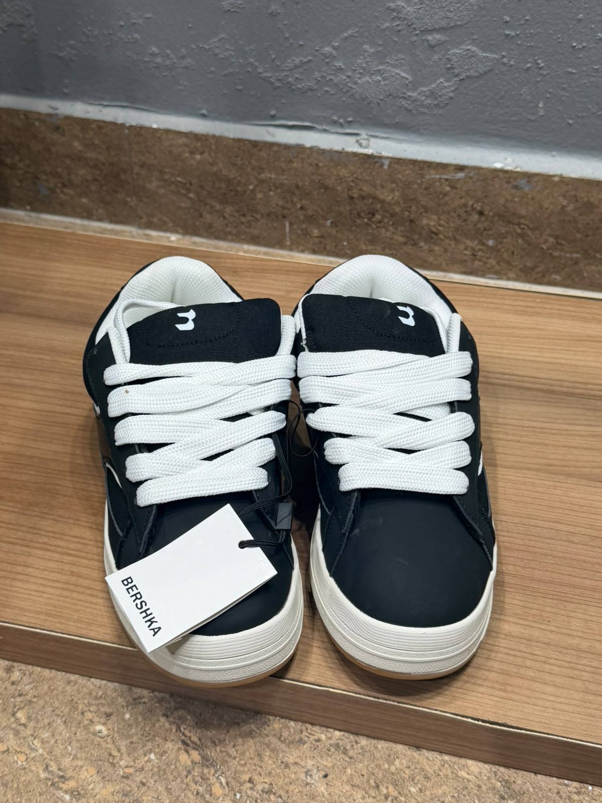 Bershka Chunky Court Sneakers – Black & White Detail
