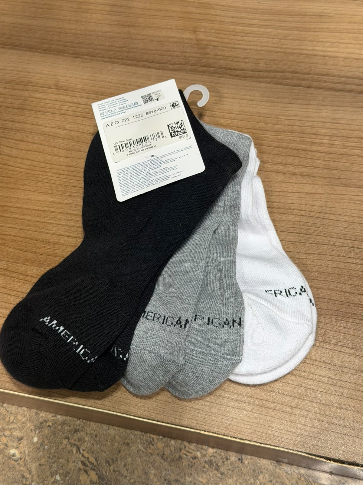American Eagle Everyday Essential Crew Socks – 3 Color Pack
