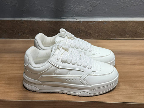 Berserka  Premium Monochrome Low-Top Sneakers – Triple White