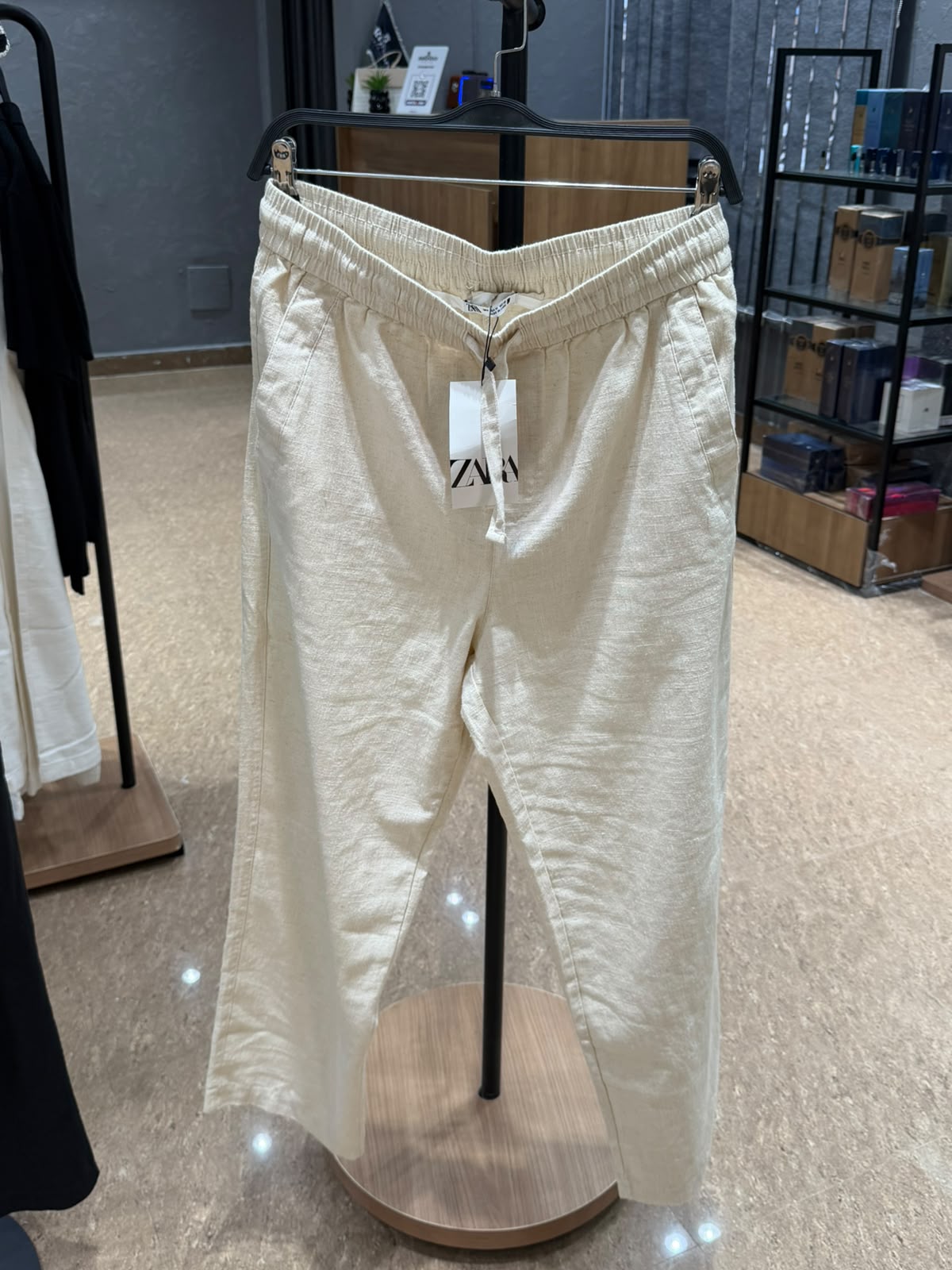 Relxed fit- linen pants