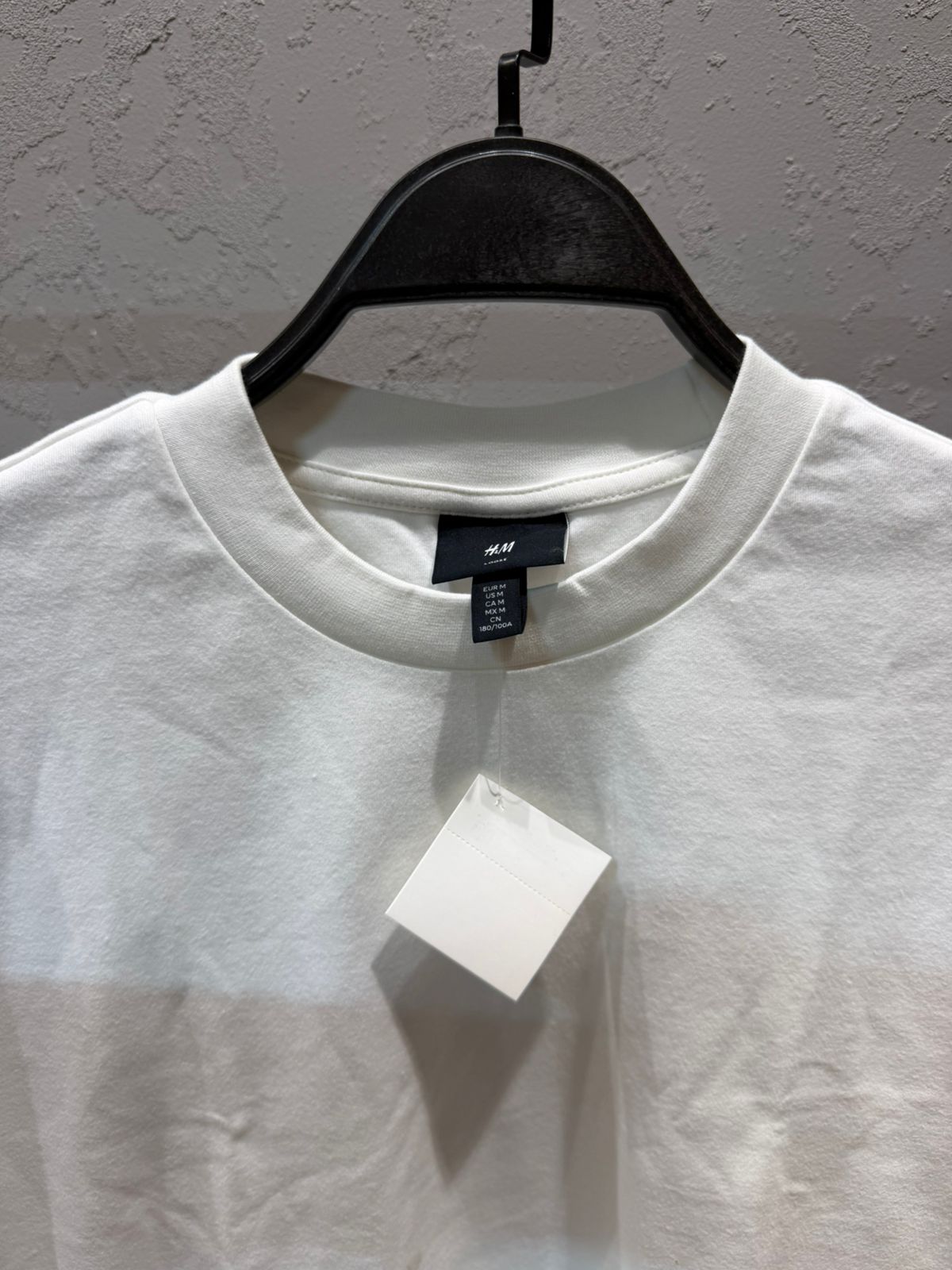 H&M Essential T-Shirt – White